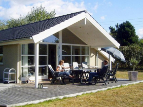 Four-Bedroom Holiday home in Dannemare 4 Dannemare